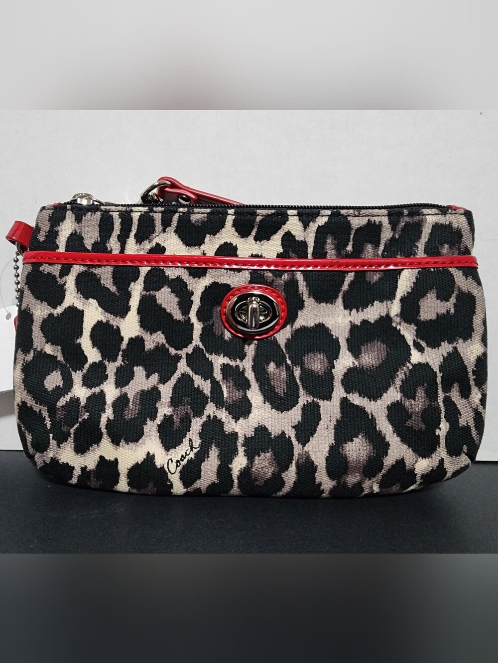 ✨️NWT✨️ Coach Park Ocelot Print Medium Turnlock Wristlet, 2013